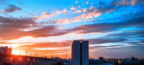 如何在抖音上赚钱（如何在抖音上赚钱开直播）